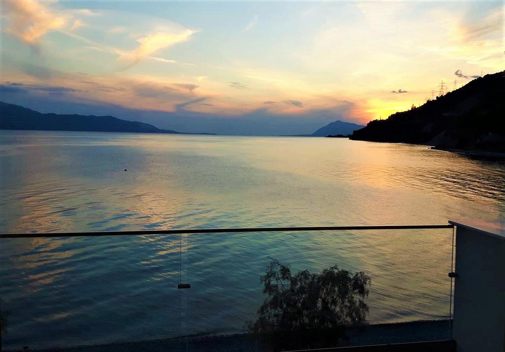 Villa Thalassa Paralia Sergoulas ภายนอก รูปภาพ